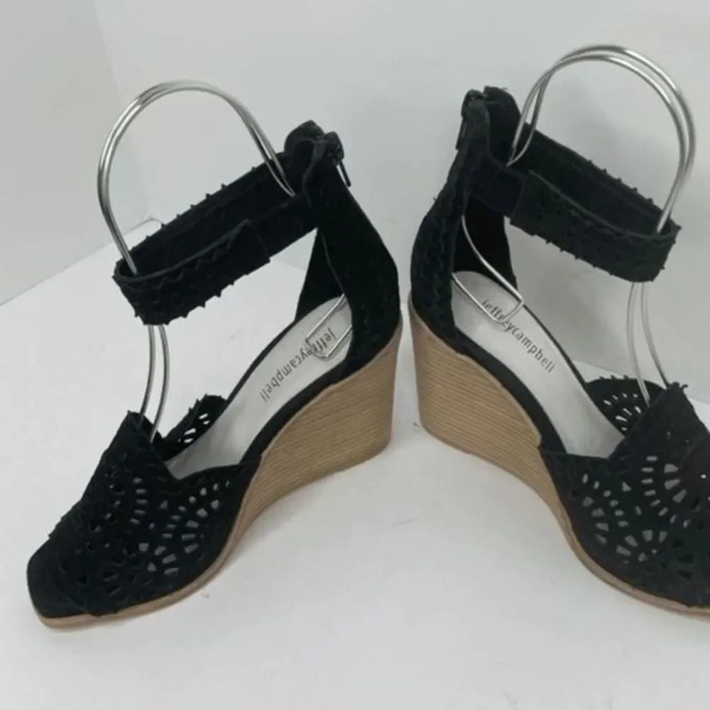 Jeffrey Campbell Velvet Black Wedges‎